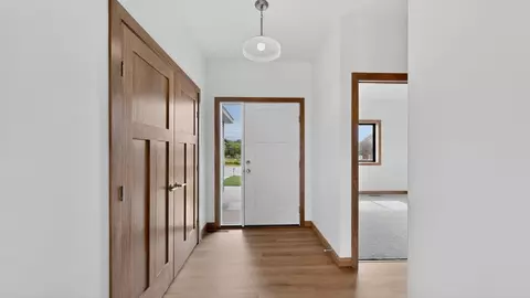 Entry Way - 1693 Cherry St E, Mazeppa, MN 55956 photo 1 of 6