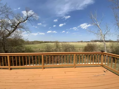 555 Willow Ave, Eden Valley, MN 55329