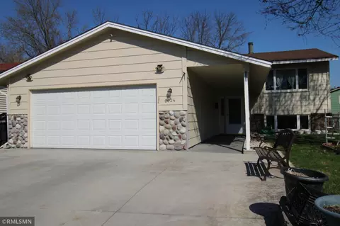 8024 James Ave N, Brooklyn Park, MN 55444