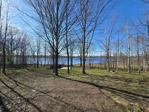 110 90th Ave, Clayton, WI 54004