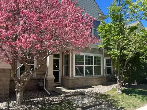 625 Wesley Commons Dr #35, Golden Valley, MN 55427