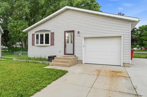 951 W Village Cir SE, Rochester, MN 55904