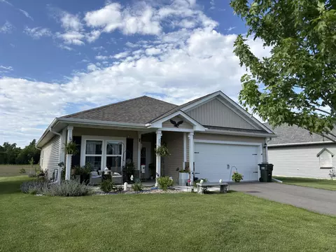 501 Valley Dr W, Annandale, MN 55302