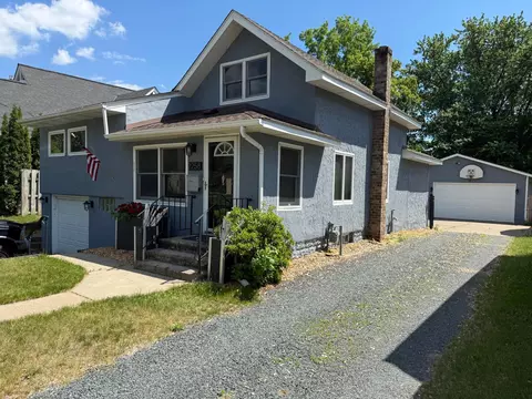 2258 11th St, White Bear Lake, MN 55110