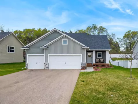 9112 Hamlet Ave S, Cottage Grove, MN 55016
