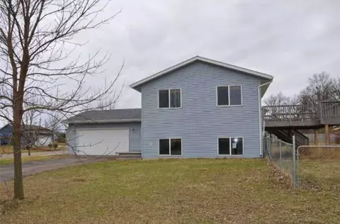 6146 Deer St, Monticello, MN 55362