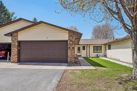 8582 134th St W, Apple Valley, MN 55124