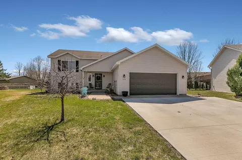 5736 Eagle Ct, Saint Cloud, MN 56303