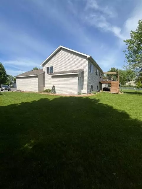 Exterior - 5736 Eagle Ct, Saint Cloud, MN 56303 photo 11 of 12