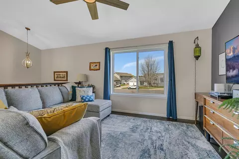 Living - 5736 Eagle Ct, Saint Cloud, MN 56303 photo 6 of 6