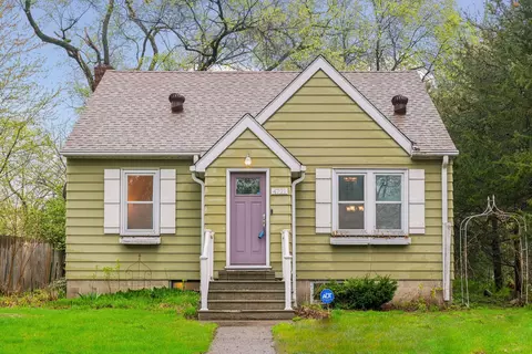 4721 Lakeview Ave N, Brooklyn Center, MN 55429