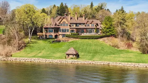 358 Ferndale Rd S, Wayzata, MN 55391