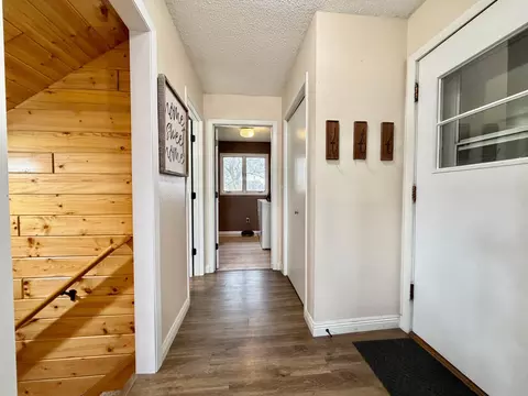 Entry Way - 100 Ash Ave, Ashby, MN 56309 photo 3 of 5