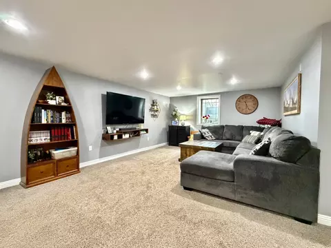 Living - 100 Ash Ave, Ashby, MN 56309 photo 5 of 7
