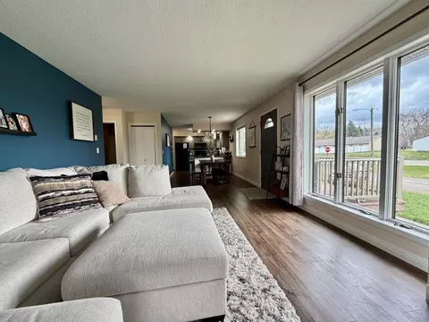 Living - 100 Ash Ave, Ashby, MN 56309 photo 3 of 7
