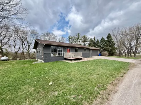 Exterior - 100 Ash Ave, Ashby, MN 56309 photo 2 of 5