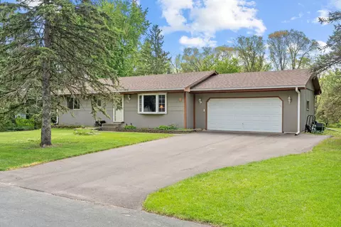 774 Vicky Ln, Circle Pines, MN 55014