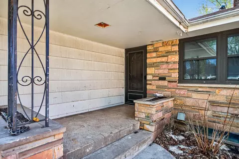 Exterior - 709 E 61st St, Minneapolis, MN 55417 photo 4 of 7
