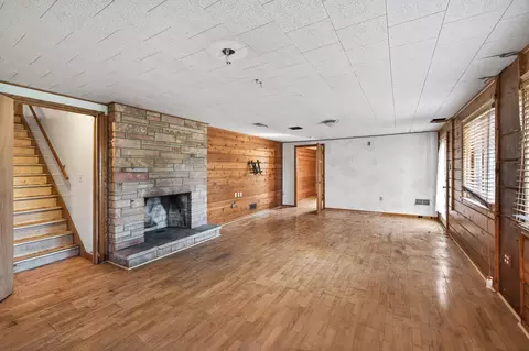 Living - 709 E 61st St, Minneapolis, MN 55417 photo 3 of 8