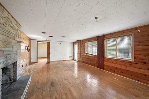 Living - 709 E 61st St, Minneapolis, MN 55417 photo 2 of 8