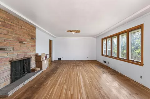 Living - 709 E 61st St, Minneapolis, MN 55417 photo 7 of 8