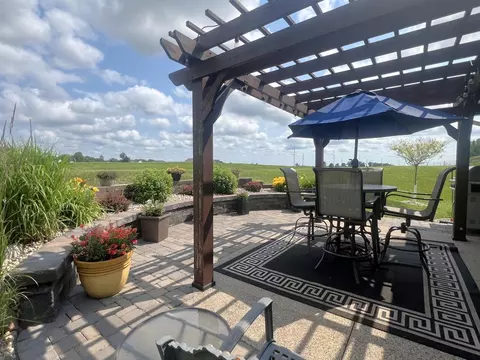 Exterior - 2509 7th Ave SE, Willmar, MN 56201 photo 3 of 7