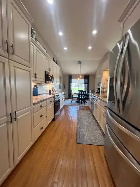 Kitchen - 2509 7th Ave SE, Willmar, MN 56201 photo 4 of 4