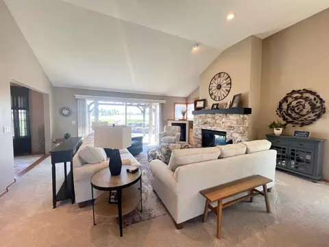 Living - 2509 7th Ave SE, Willmar, MN 56201 photo 1 of 11