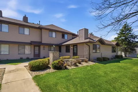 13269 90th Ave N, Maple Grove, MN 55369