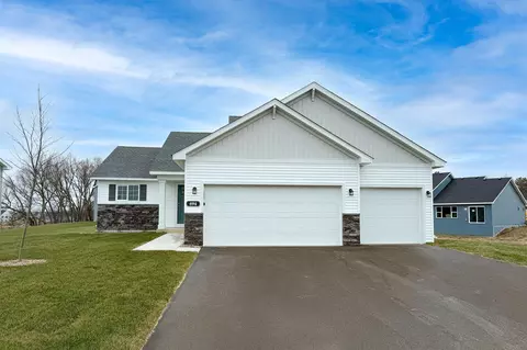 1401 Woods Rd NE, Isanti, MN 55040