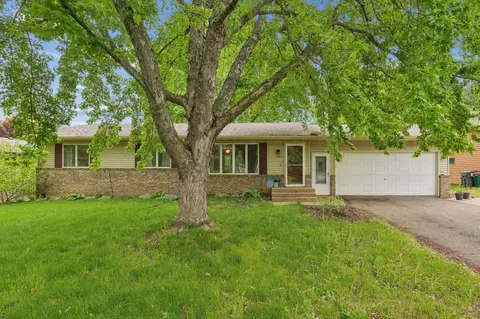 730 Apollo Rd, River Falls, WI 54022