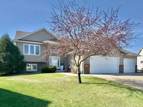 4358 Somersby Ln NW, Rochester, MN 55901