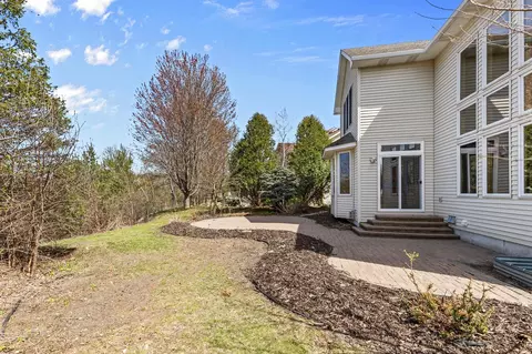 Exterior - 1517 Covington Ln, Eagan, MN 55122 photo 2 of 2