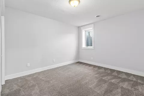 Bedroom - 1517 Covington Ln, Eagan, MN 55122 photo 6 of 6