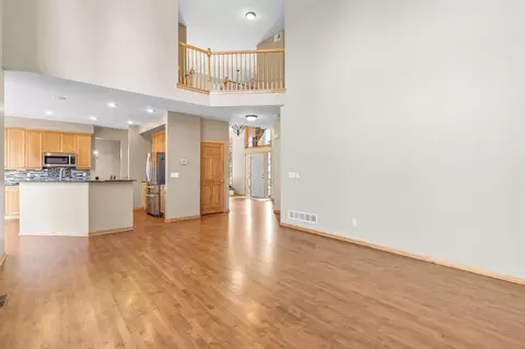 Living - 1517 Covington Ln, Eagan, MN 55122 photo 3 of 6
