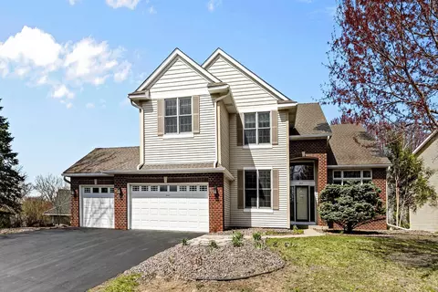 1517 Covington Ln, Eagan, MN 55122