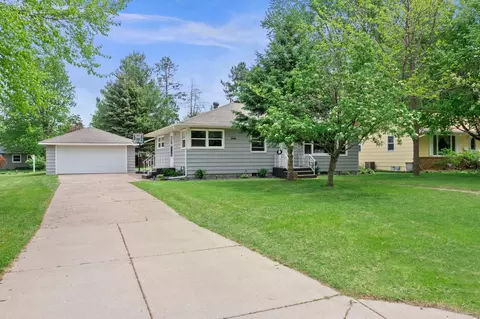 710 Cypress St S, Cambridge, MN 55008