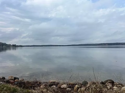 2394 Lake Shore Dr, Motley, MN 56466