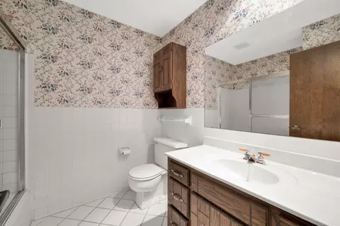Bath - 216 Lowell Rd, Champlin, MN 55316 photo 2 of 3