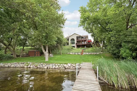 1636 Woodlawn Cir, Waconia, MN 55387