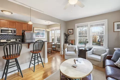 3520 Emerson Ave S #202, Minneapolis, MN 55408