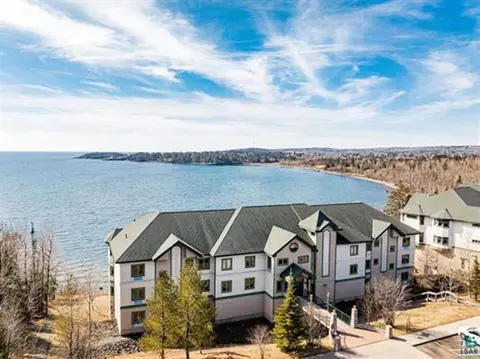 1412 N A N Burlington Rd #3-206, Two Harbors, MN 55616