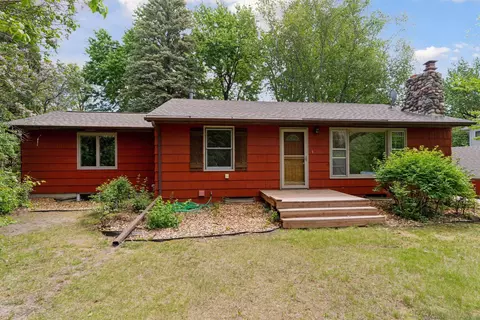 8801 Lakeview Rd, Bloomington, MN 55438