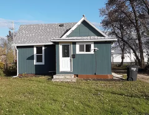 321 19th St N, Fargo, ND 58102