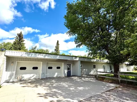 43381 State Highway 11, Roseau, MN 56751