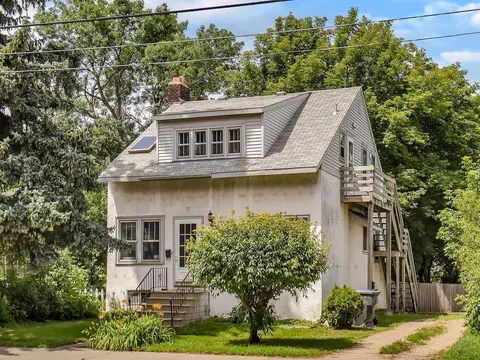 1919 Como Ave SE, Minneapolis, MN 55414