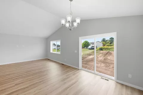 415 Bluebird St, Mora, MN 55051 photo 4