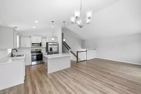 415 Bluebird St, Mora, MN 55051 photo 5