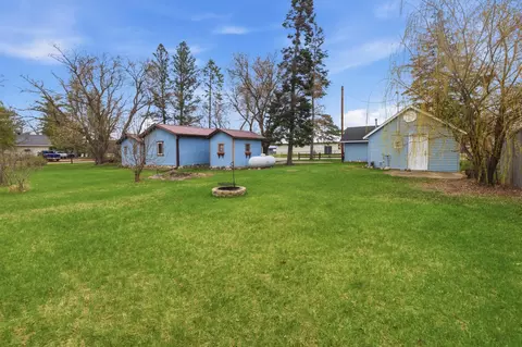 Exterior - 212 E 2nd St, Pillager, MN 56473 photo 3 of 7