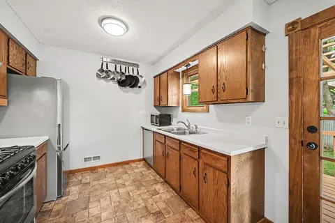 Kitchen - 4932 Hanover Rd, Mound, MN 55364 photo 3 of 3
